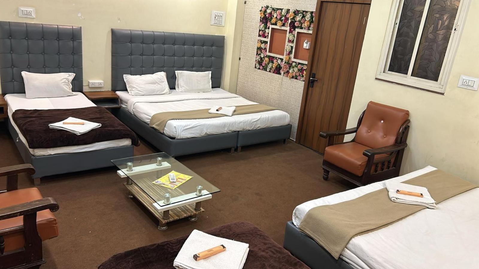 Hotel Empire Ujjain Dış mekan fotoğraf