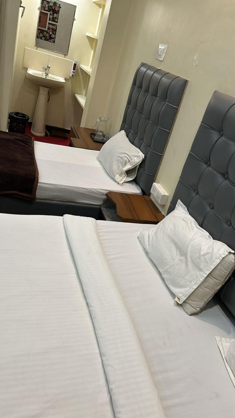Hotel Empire Ujjain Dış mekan fotoğraf