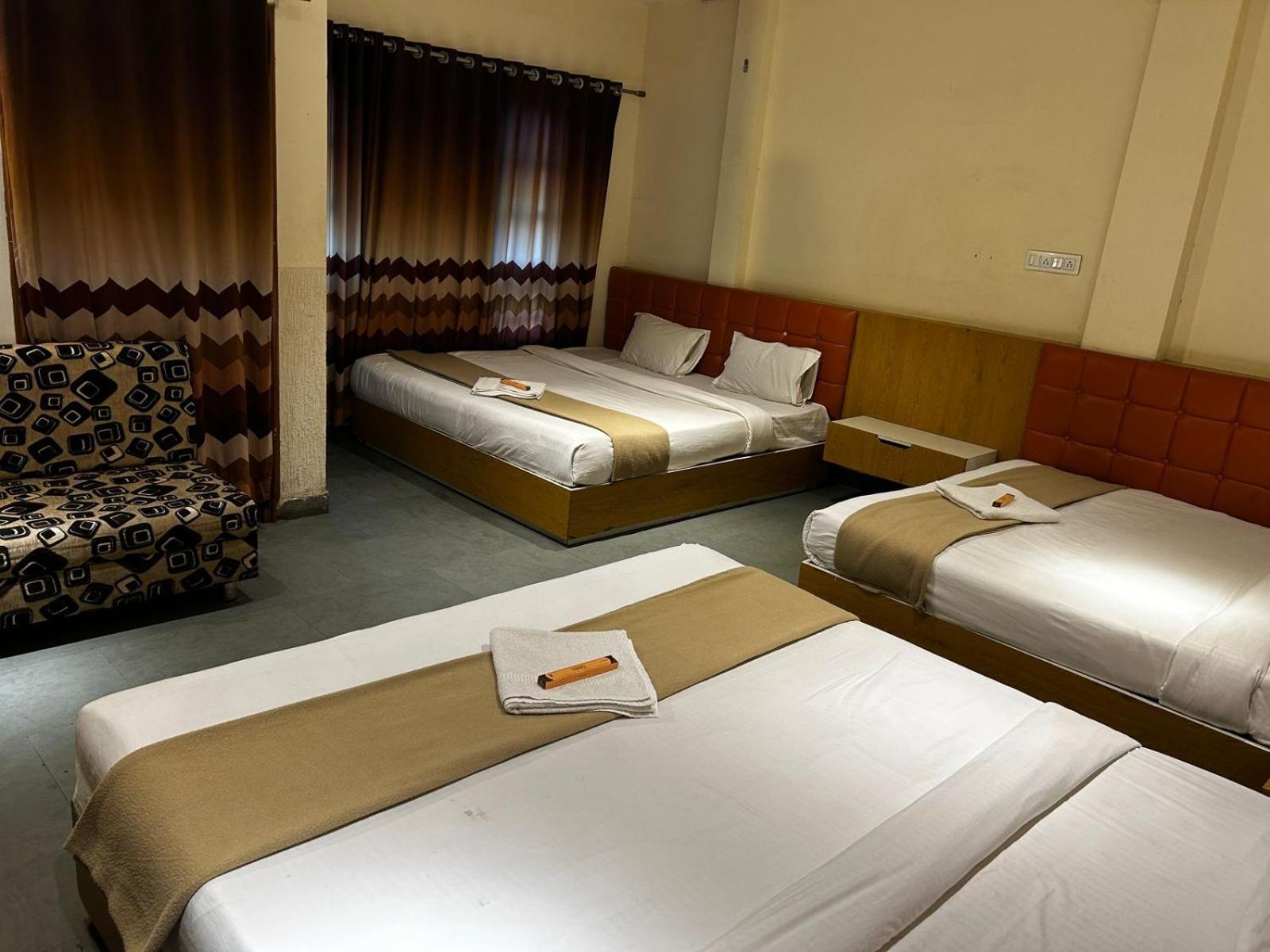 Hotel Empire Ujjain Dış mekan fotoğraf